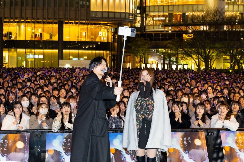 道枝駿佑、生見愛瑠（C）2026「君が最後に遺した歌」製作委員会