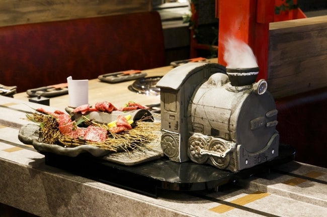 汽車に乗ってお肉がやってくる／画像提供：ヴィクセス