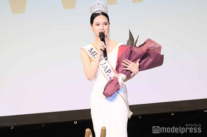 小嶋栞さん (C)モデルプレス
