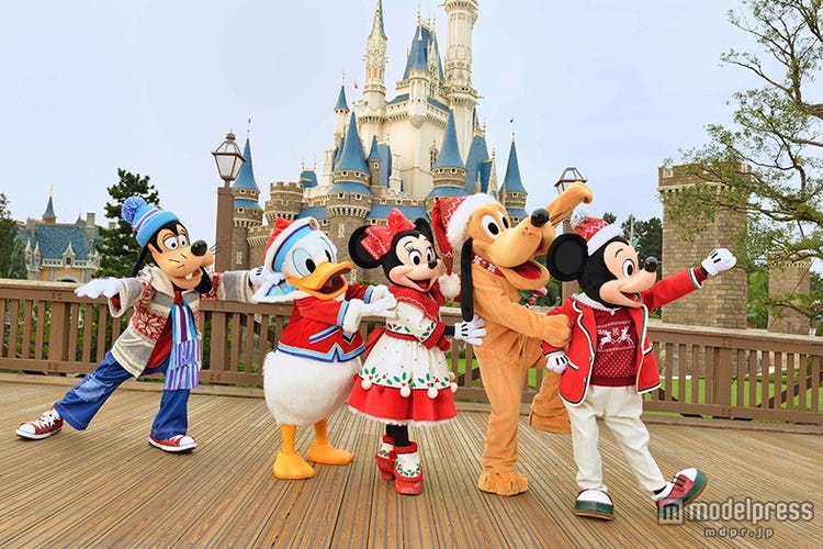 画像2 2 ディズニークリスマス 新コスチューム披露 初登場のパレードは 絵本 がテーマ モデルプレス