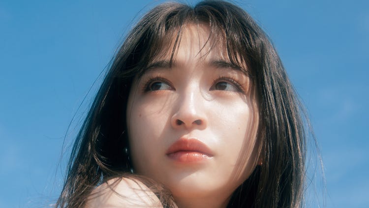 Wハイライト で作る無敵ベースメイク ツヤッと輝くトレンド美肌の作り方 モデルプレス Wハイライト で作る無敵ベースメイク ツヤッと輝くトレンド美肌の作り方 モデルプレス