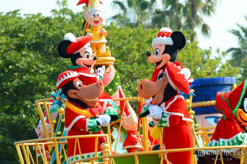 東京ディズニーランド「ディズニー・サンタヴィレッジ・パレード」