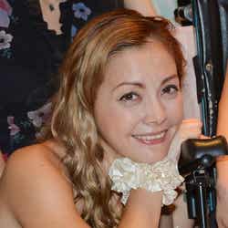 舞台「誓い~奇跡のシンガー~」プレミアムライブに出演した土屋アンナ