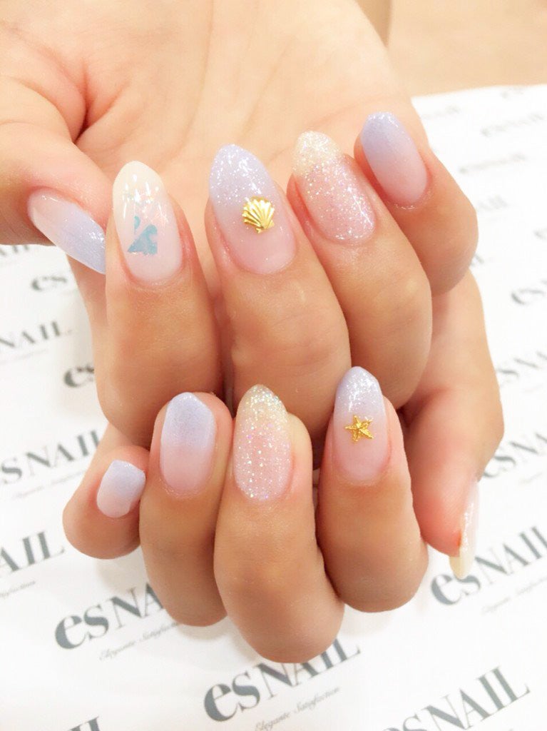 夏にピッタリなデザイン／画像提供：esNAIL