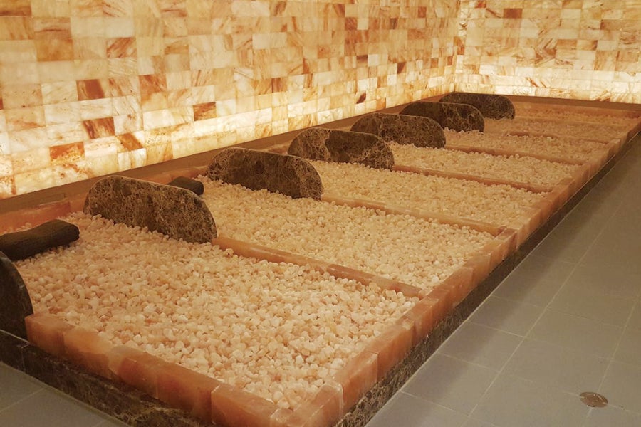 新宿天然温泉　テルマー湯岩盤浴