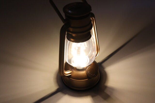 ランタン　点灯