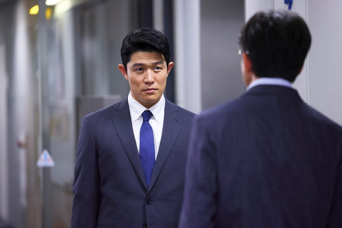 鈴木亮平/ 「エルピス―希望、あるいは災い―」第6話より(C)カンテレ