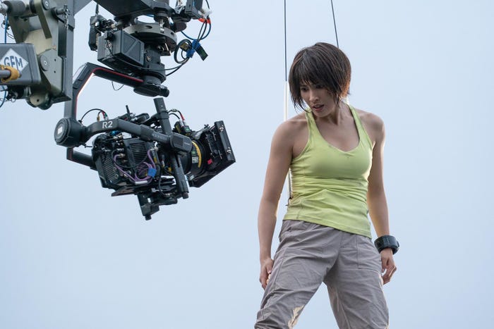 土屋太鳳/メイキングカットより(C)麻生羽呂・小学館/ROBOT