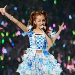 板野友美