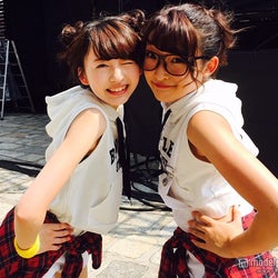 女子高生発 可愛すぎる 双子ダンスがムーブメントに モニタリング ベッキー 木部さんも 踊ってみた モデルプレス 女子高生発 可愛すぎる 双子ダンスがムーブメントに モニタリング ベッキー 木部さんも 踊ってみた モデルプレス