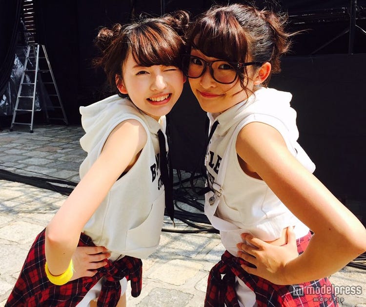 女子高生発 可愛すぎる 双子ダンスがムーブメントに モニタリング ベッキー 木部さんも 踊ってみた モデルプレス 女子高生発 可愛すぎる 双子ダンスがムーブメントに モニタリング ベッキー 木部さんも 踊ってみた モデルプレス