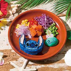 ハワイアンポキプレート 税込1,990円(C)Disney