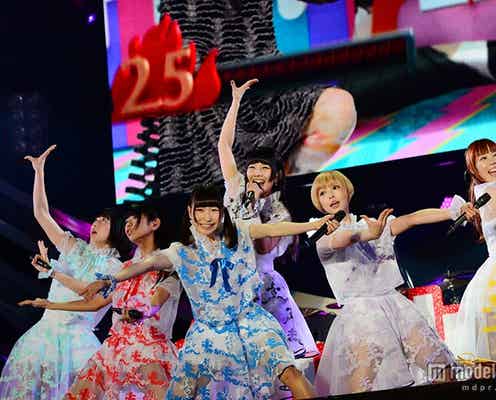 でんぱ組.inc「でんでんぱっしょん」など全4曲披露 華やかに歌って踊る
