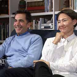 「世界の日本人妻は見た」南アフリカの日本人妻・マリさんとその夫・ホセさん／画像提供：毎日放送【モデルプレス】
