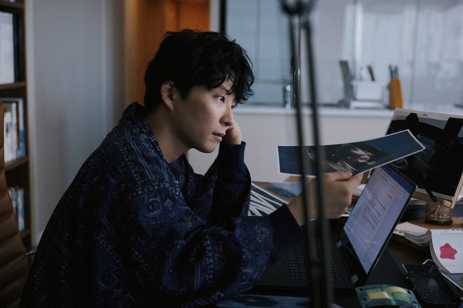 星野源「スロウトレイン」（C）TBS