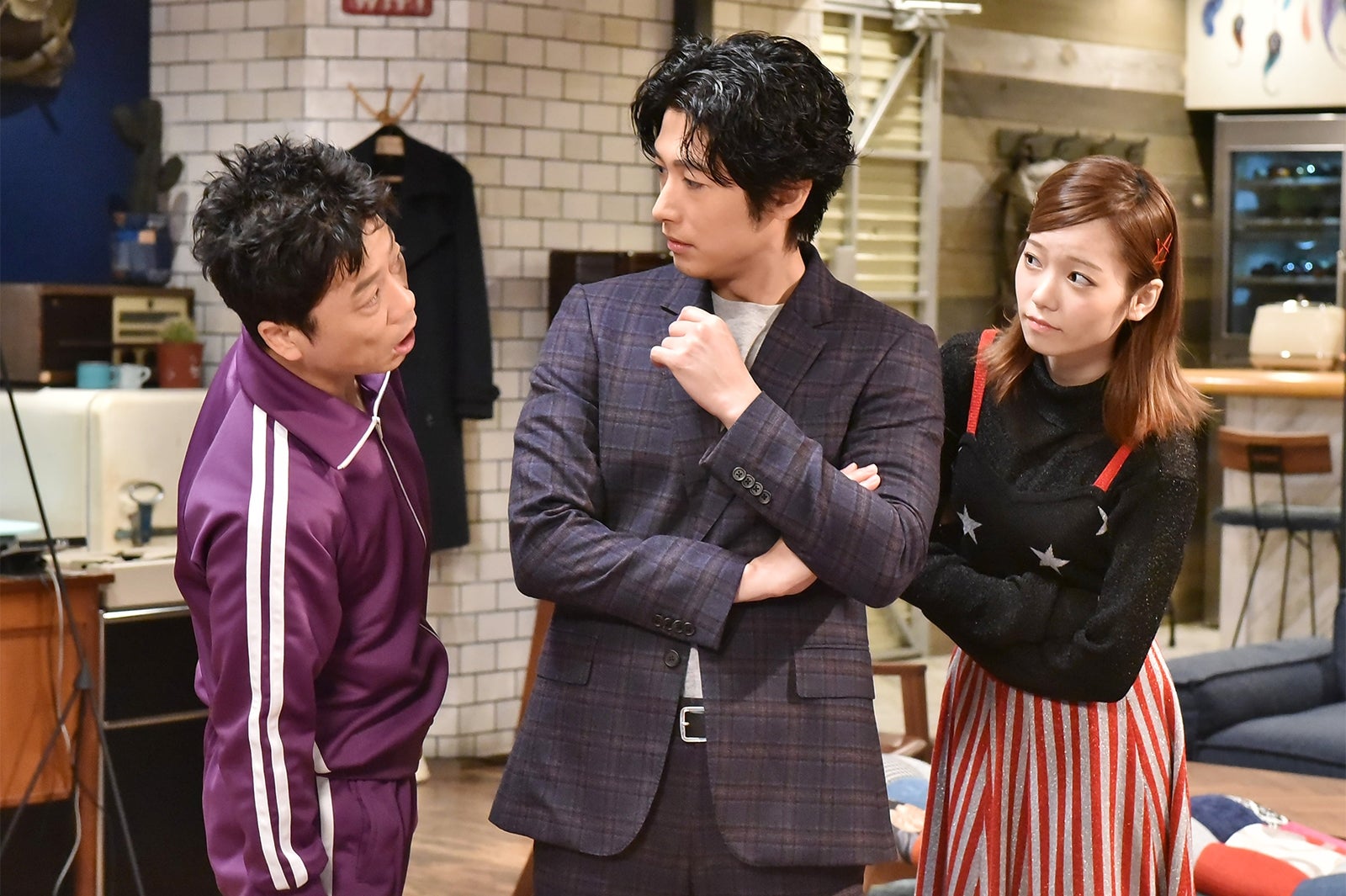 三宅弘城、ディーン・フジオカ 、島崎遥香／「今からあなたを脅迫します」より（画像提供：日本テレビ）