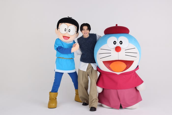 鈴鹿央士(C)藤子プロ・小学館・テレビ朝日・シンエイ・ADK 2025