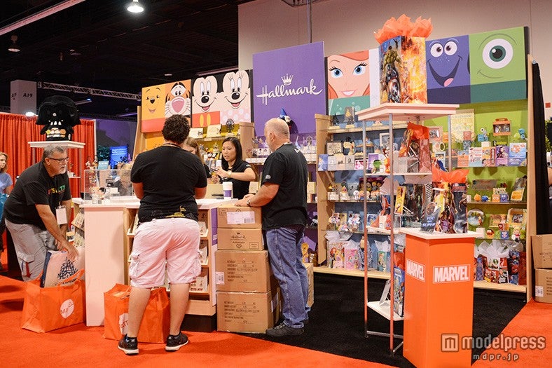 おもちゃ会社のブース