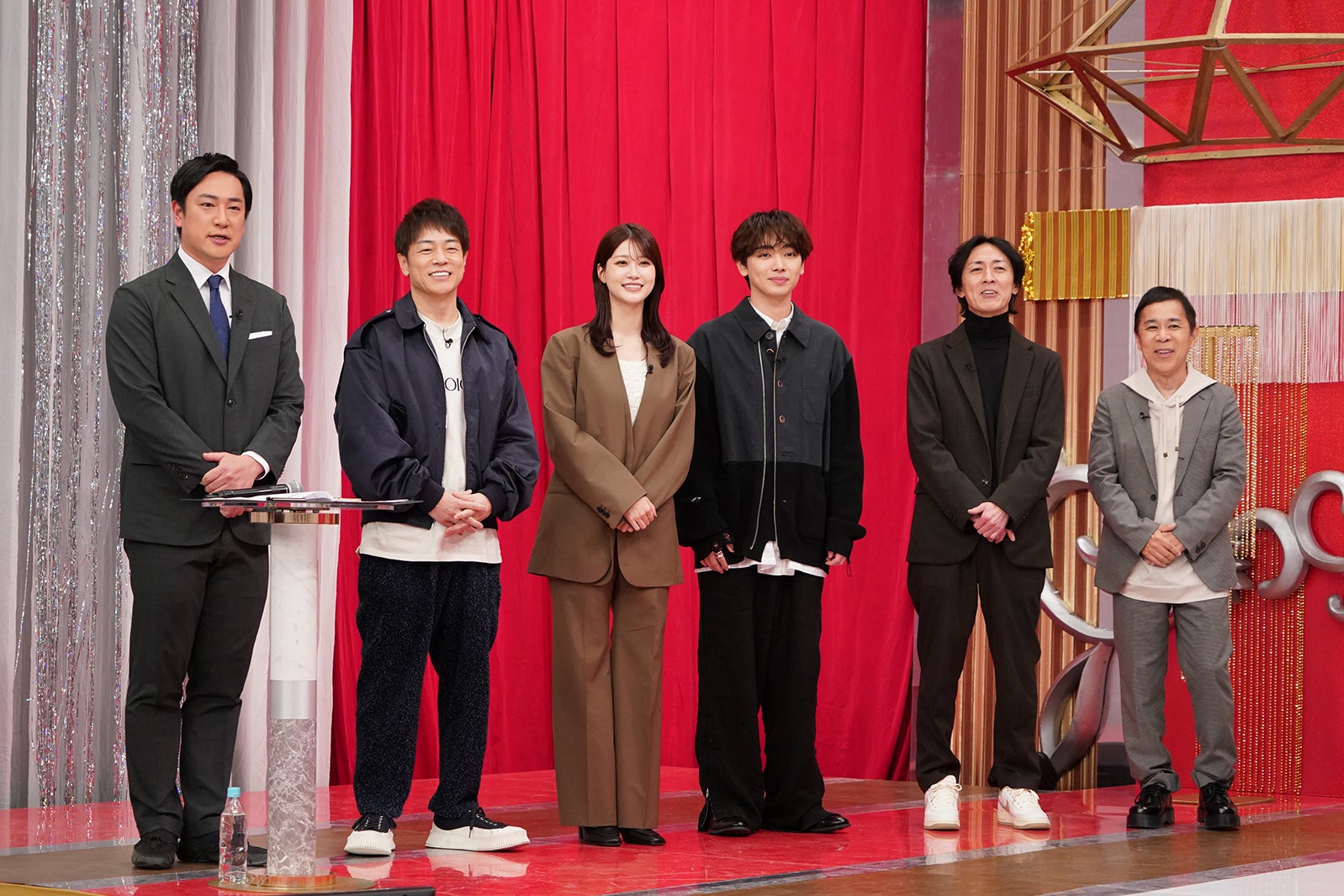辻岡義堂アナ、陣内智則、生見愛瑠、宮世琉弥、矢部浩之、岡村隆史（C）日本テレビ