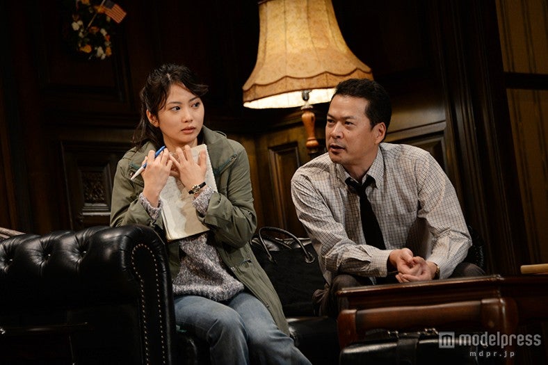 志田未来、田中哲司／舞台「オレアナ」公開フォトコールの模様