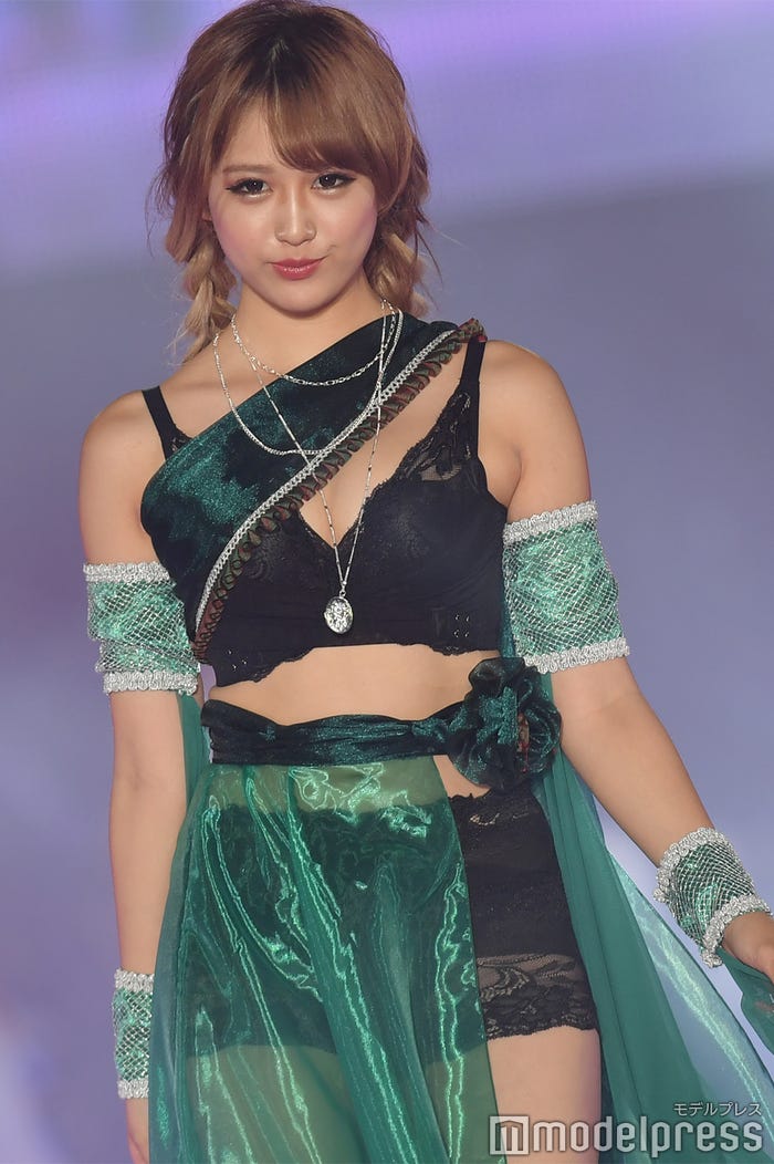伊藤桃々(C)モデルプレス
