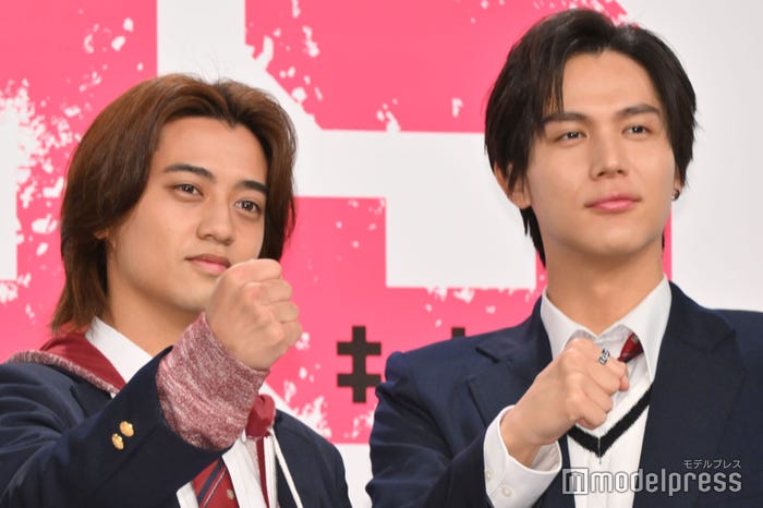 高校時代の後輩・高橋海人、先輩・中川大志(C)モデルプレス