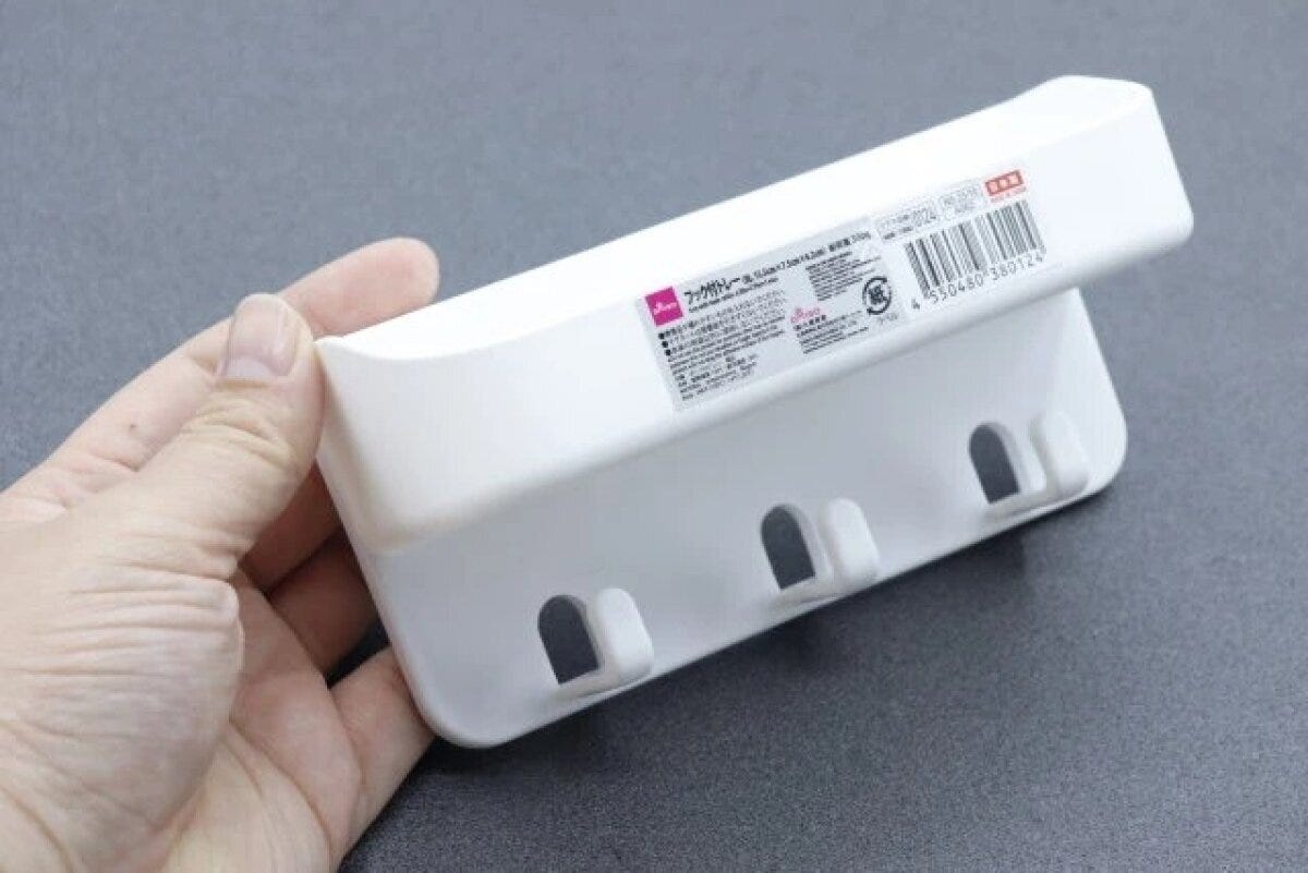 ダイソー　フック付トレー（白、15.5cm×7.5cm×6.2cm）