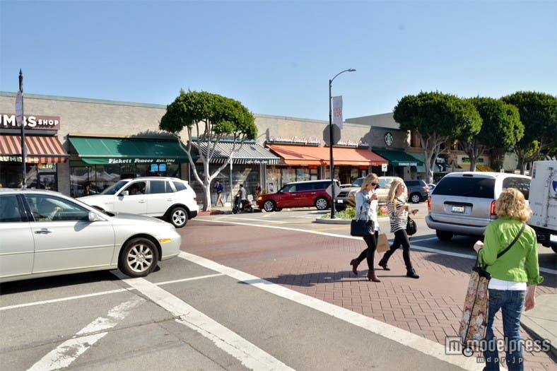 「GROWZE」がフラッグシップショップを構える「ラーチモント・ヴィレッジ」