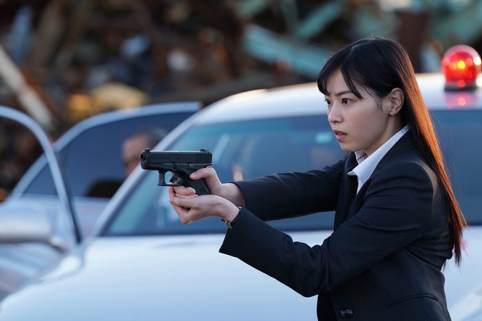 早瀬梨花を演じた西野七瀬(C)2024「帰ってきた あぶない刑事」製作委員会