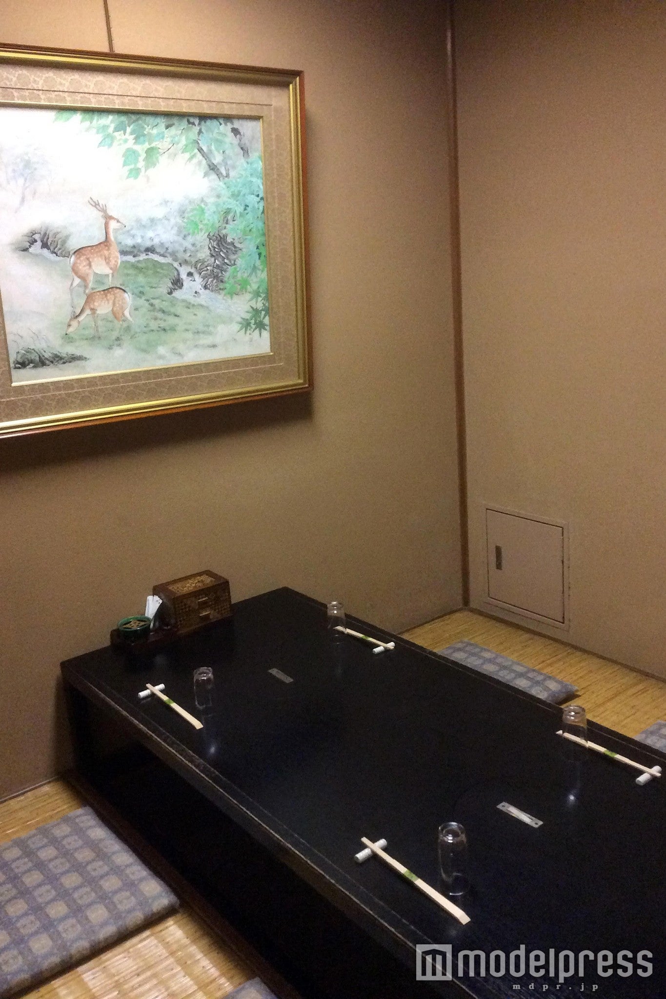 「若鹿」内観／画像提供：若鹿