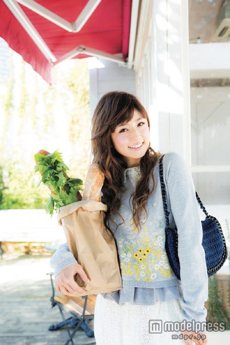 小倉優子/「mamagirl」春号(画像提供:エムオン・エンタテインメント)