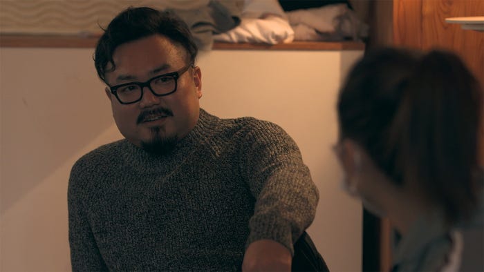 りさこを励ます理生「TERRACE HOUSE OPENING NEW DOORS」46th WEEK(C)フジテレビ/イースト・エンタテインメント