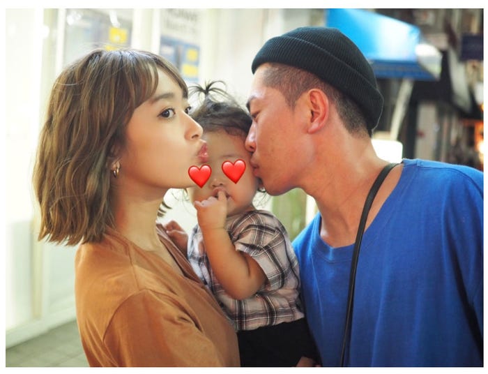 近藤千尋と愛娘と太田博久/近藤千尋オフィシャルブログ(Ameba)より