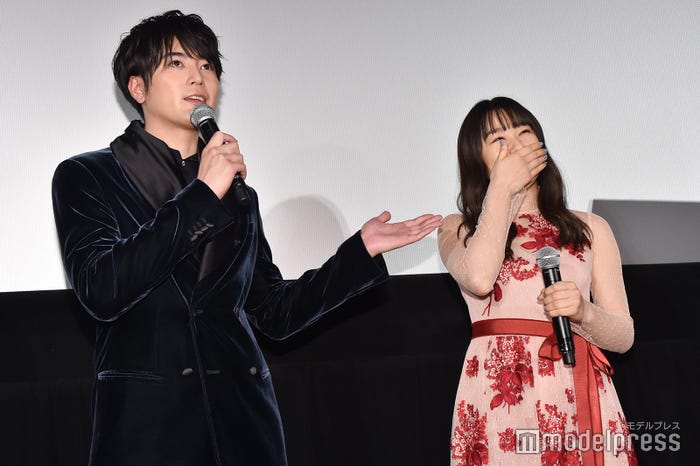 間宮祥太朗、桜井日奈子 (C)モデルプレス