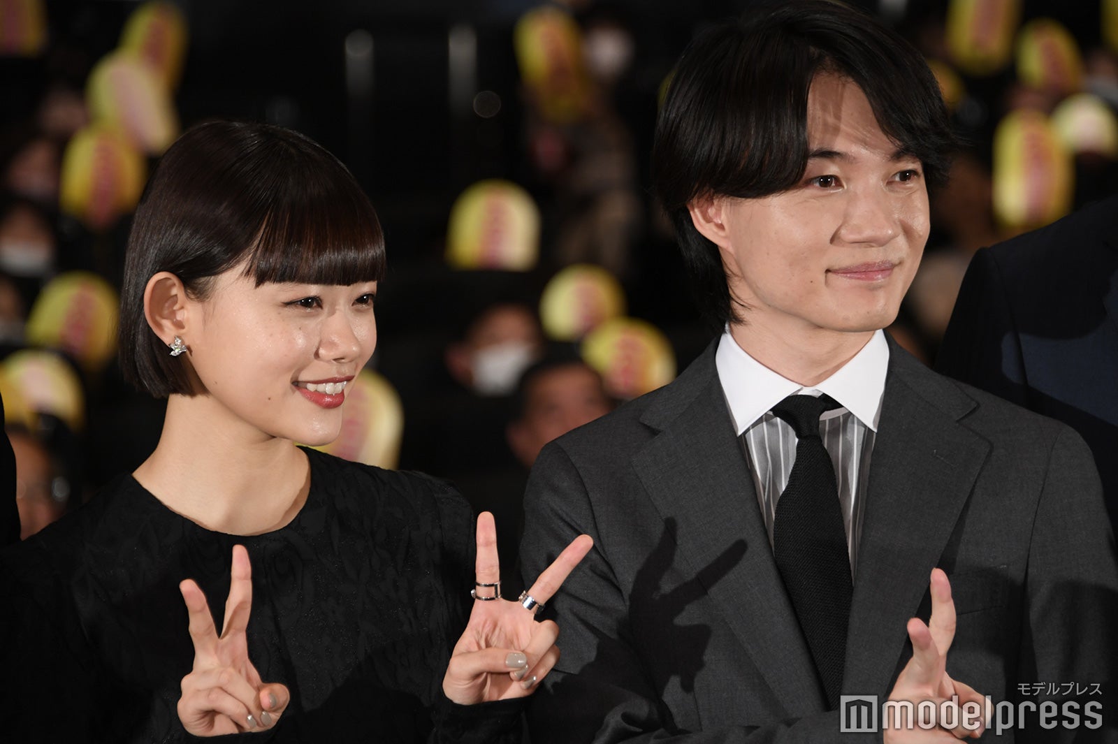 杉咲花、神木隆之介（C）モデルプレス