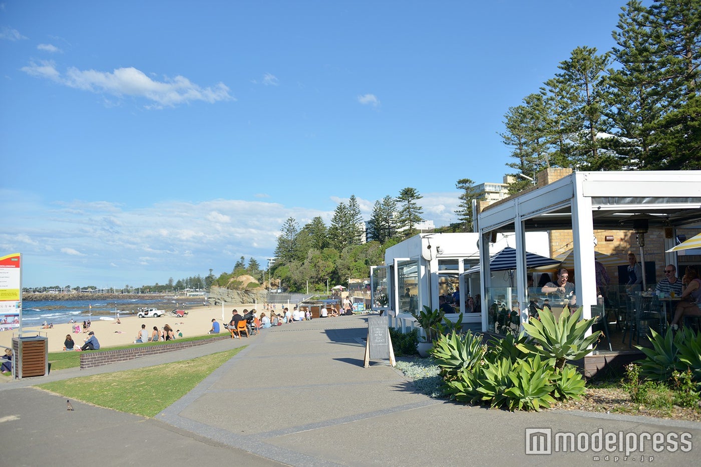 開放感のある海岸のカフェ「Diggies Cafe」（C）モデルプレス