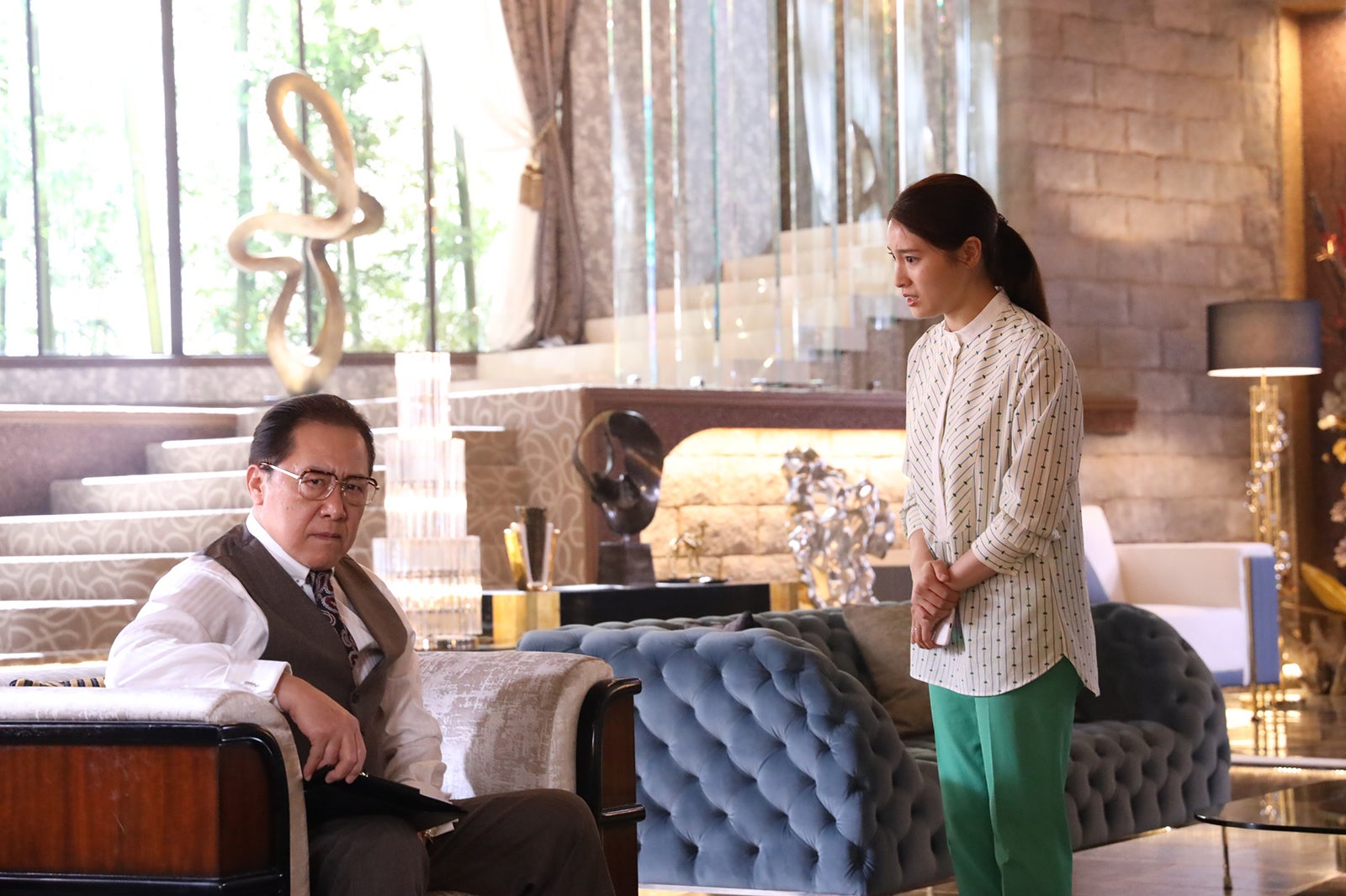 石橋凌、土屋太鳳／「やんごとなき一族」最終話より（C）フジテレビ