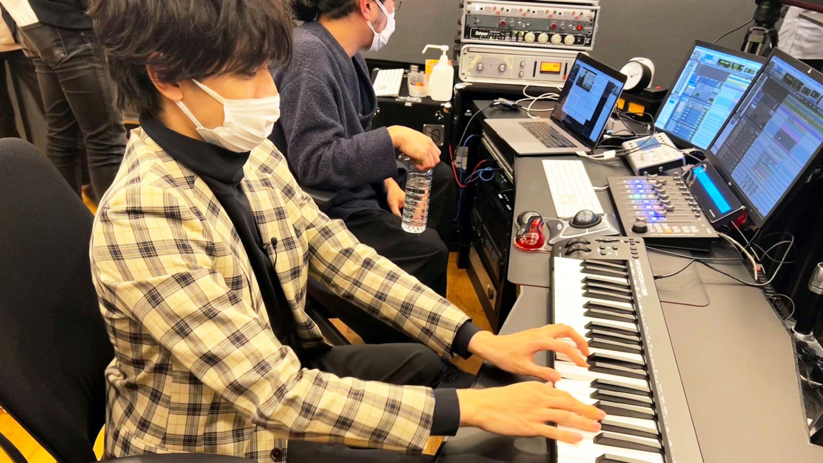 中島健人「Sexy Zoneにいる時の感覚とは違う」作曲家・渡邊崇監修で作曲挑戦