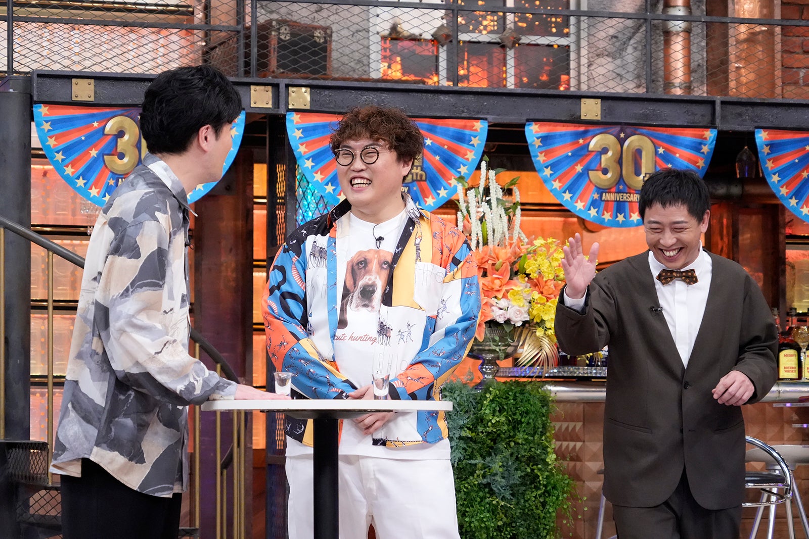 マユリカ（阪本、中谷）、森田哲矢（C）読売テレビ