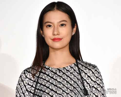 恒松祐里、ド派手なピンクコーデ&自作のカップケーキ風ニット帽でディズニー満喫「可愛すぎる」「クオリティ高い」と話題に