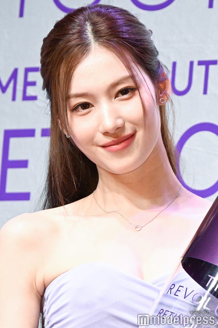 サナ(C)モデルプレス