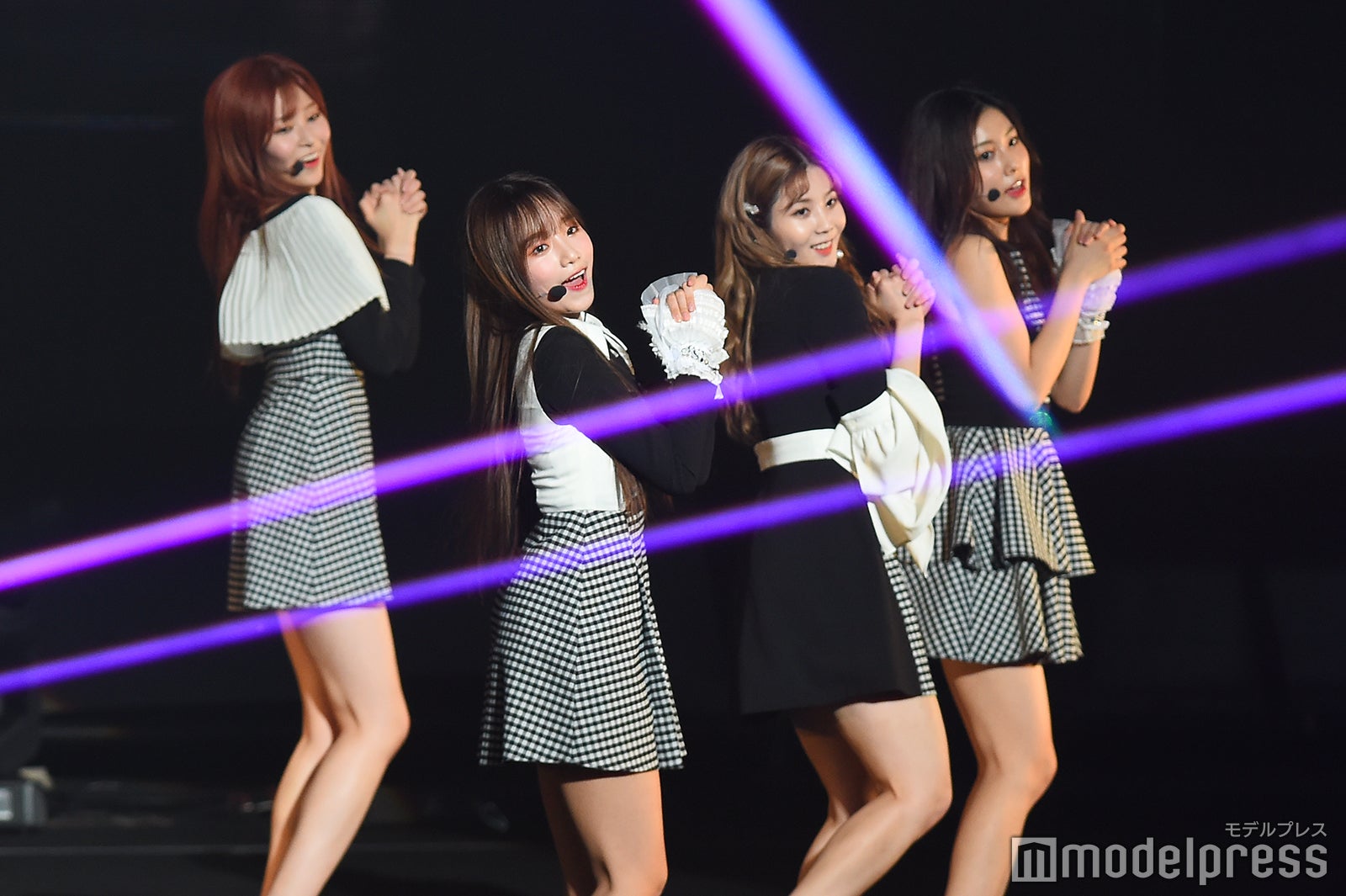 IZ*ONE （C）モデルプレス