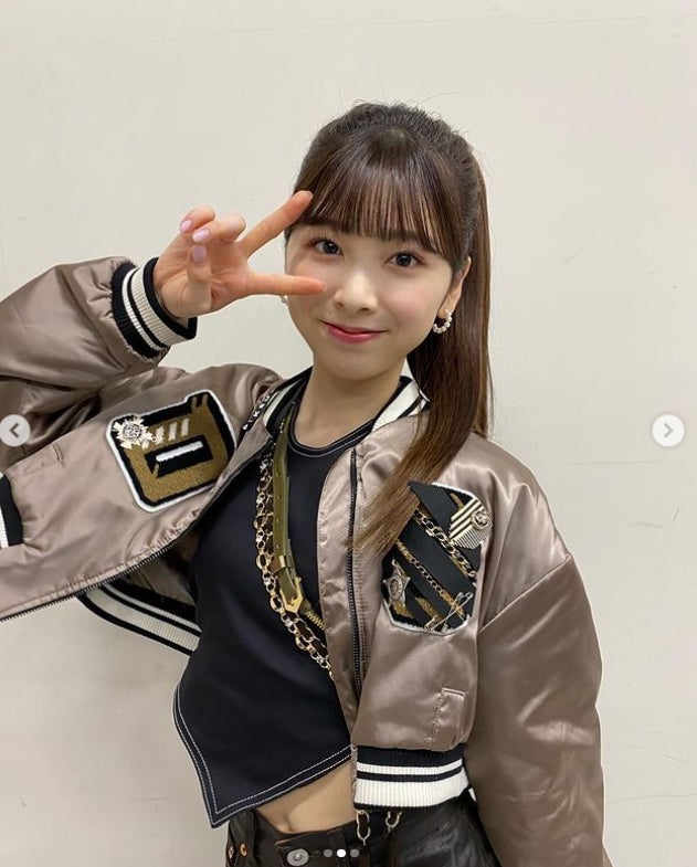 NiziUミイヒ、美ウエストちらりポニーテールヘア姿にファンもん絶 リマが撮影
