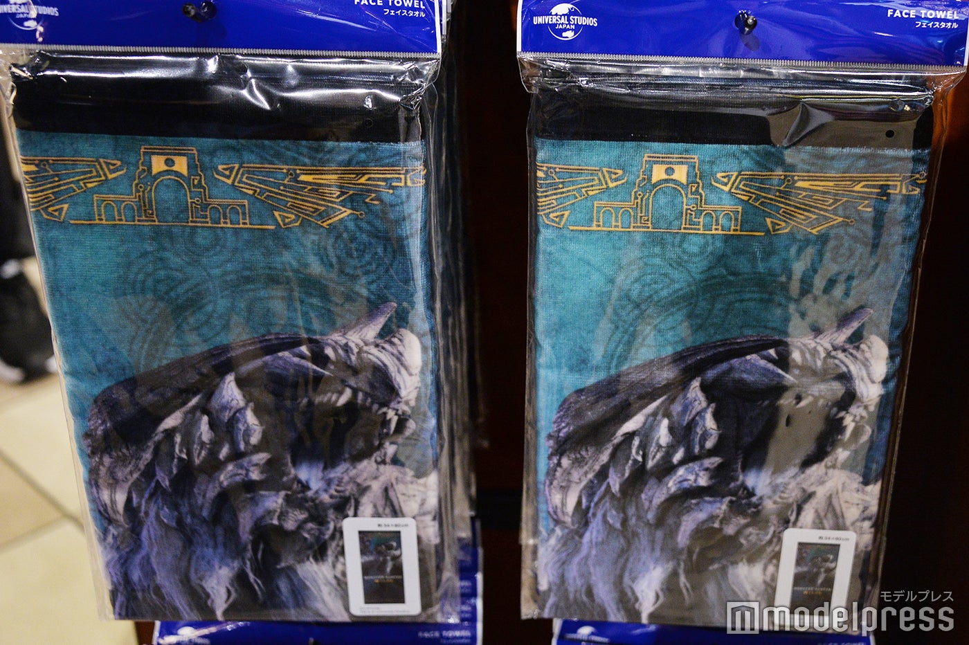 (C)モデルプレス