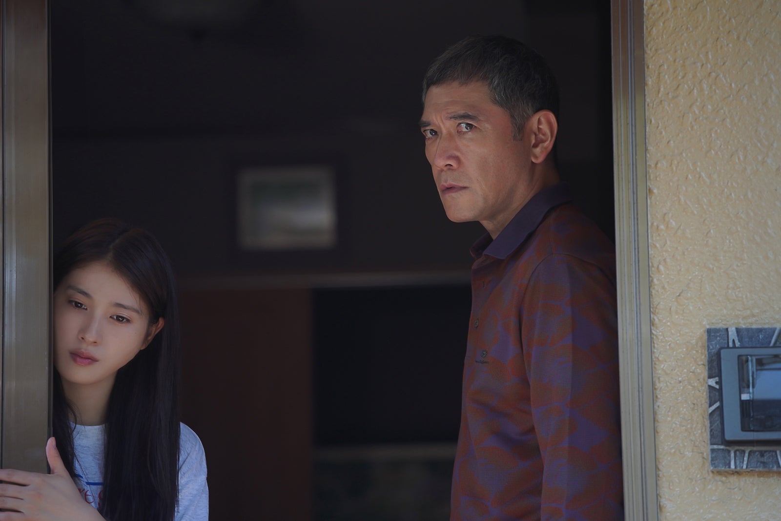 土屋太鳳、杉本哲太（C）2024『マッチング』製作委員会