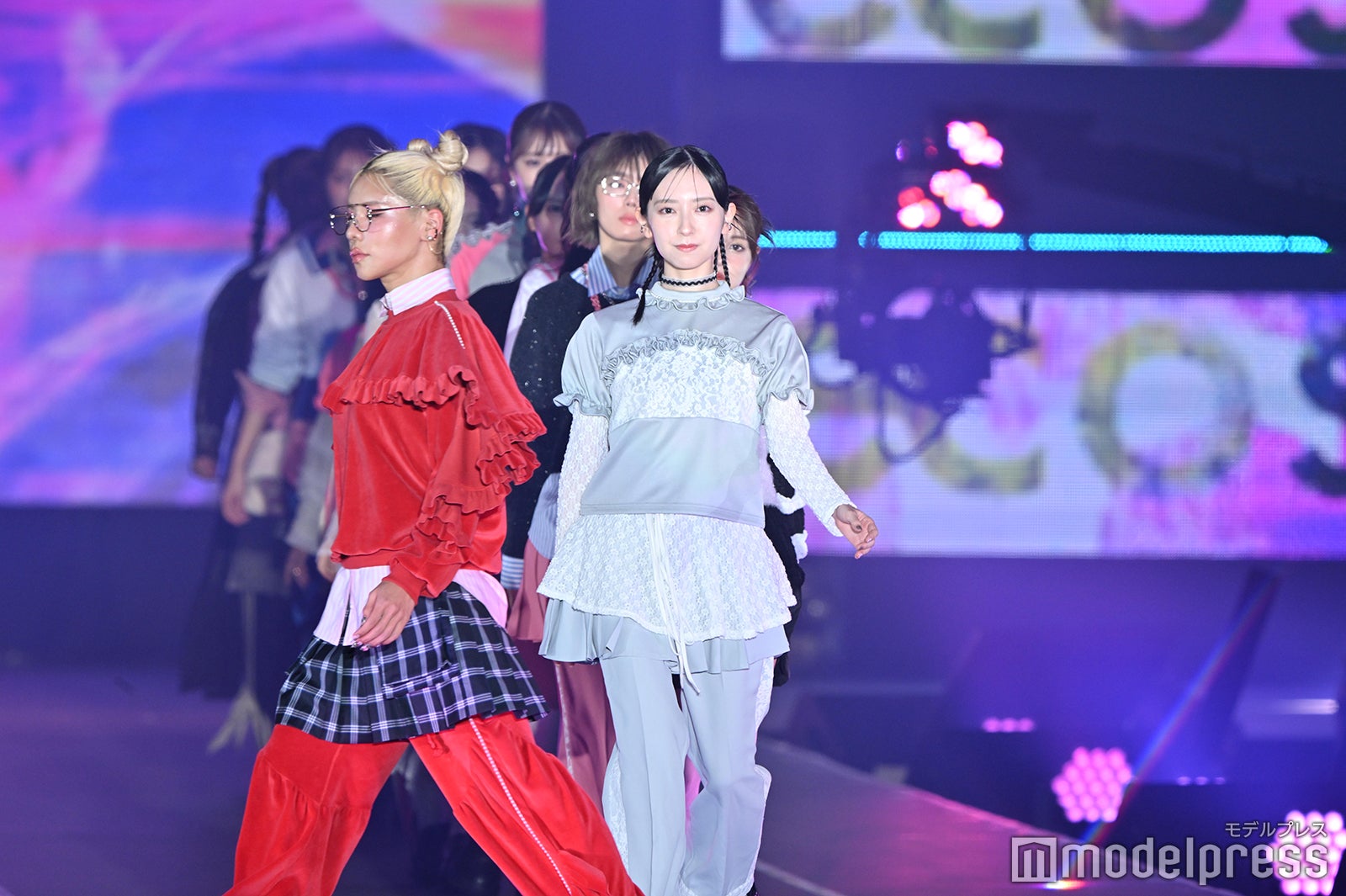 （C）モデルプレス