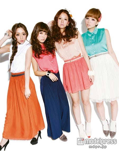 JJ専属ブロガーモデル(左から)三井智雅、大口智恵美、田中美彩、筆岡裕子