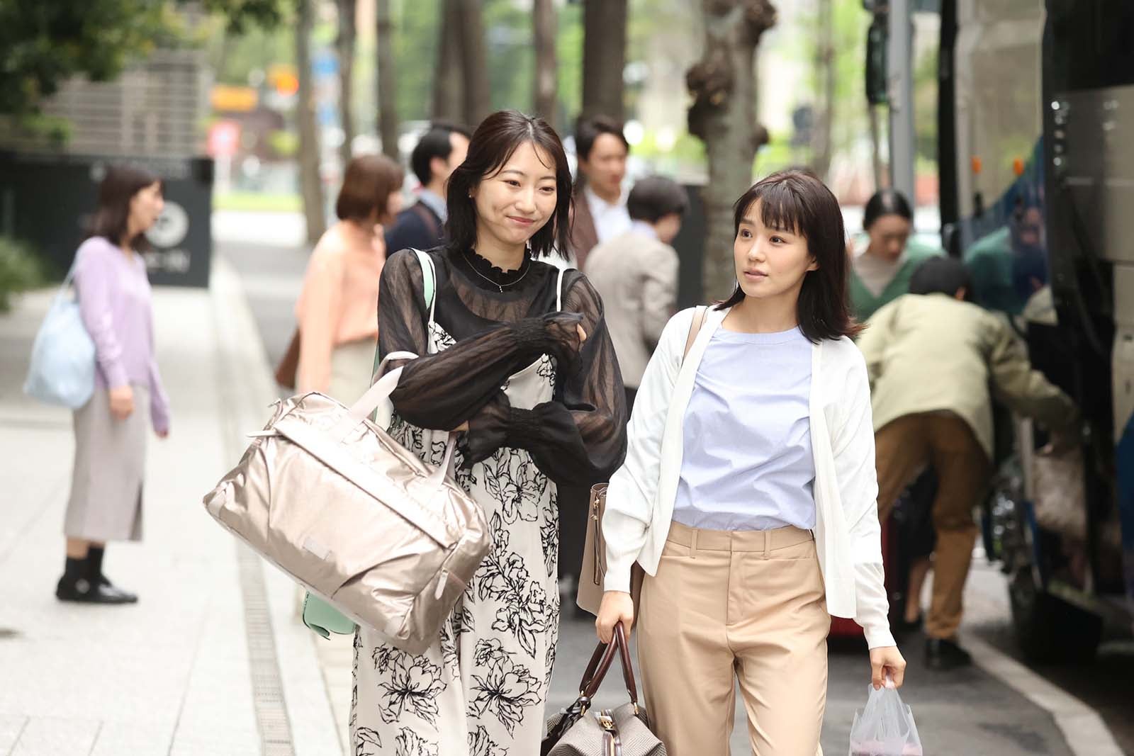 武田玲奈、奈緒「あなたがしてくれなくても」第4話より（C）フジテレビ