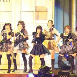 「AKB48 2013真夏のドームツアー~まだまだ、やらなきゃいけないことがある~」大阪公演1日目より(C)AKS