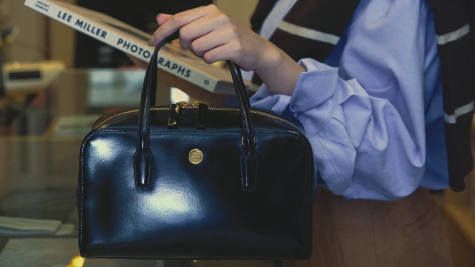 コーデの印象がグッと変化する♡ 高級感を与えてくれる【レザーバッグ】4選